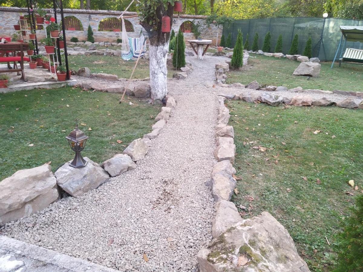 Къща За Гости "Там Край Реката " Slivek Esterno foto