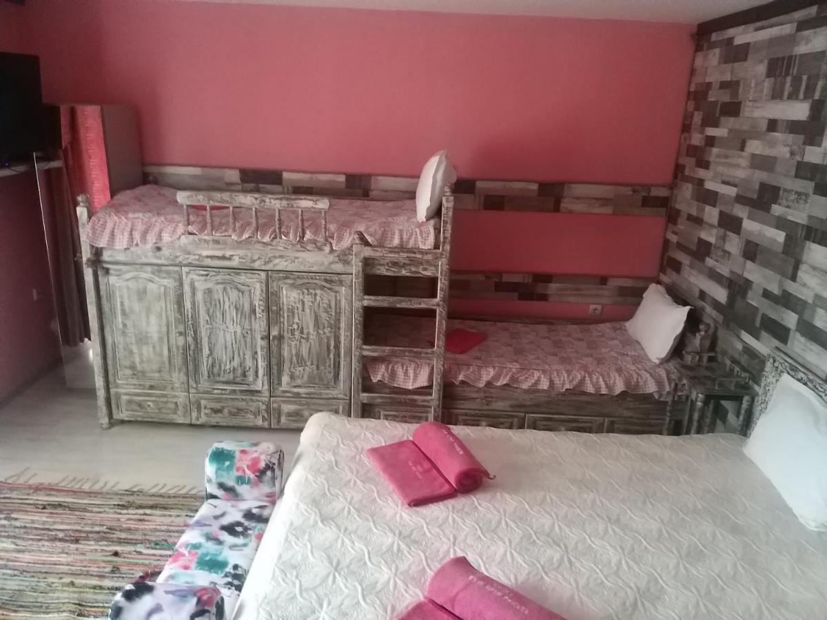 Къща За Гости "Там Край Реката " Slivek Esterno foto