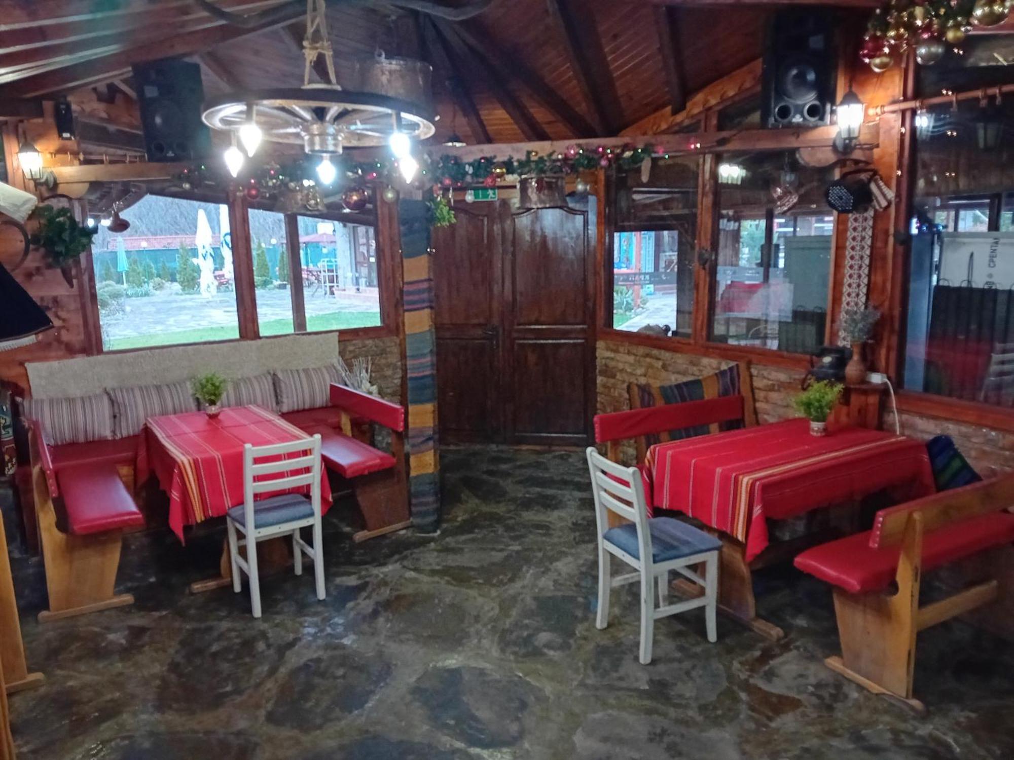 Къща За Гости "Там Край Реката " Slivek Esterno foto