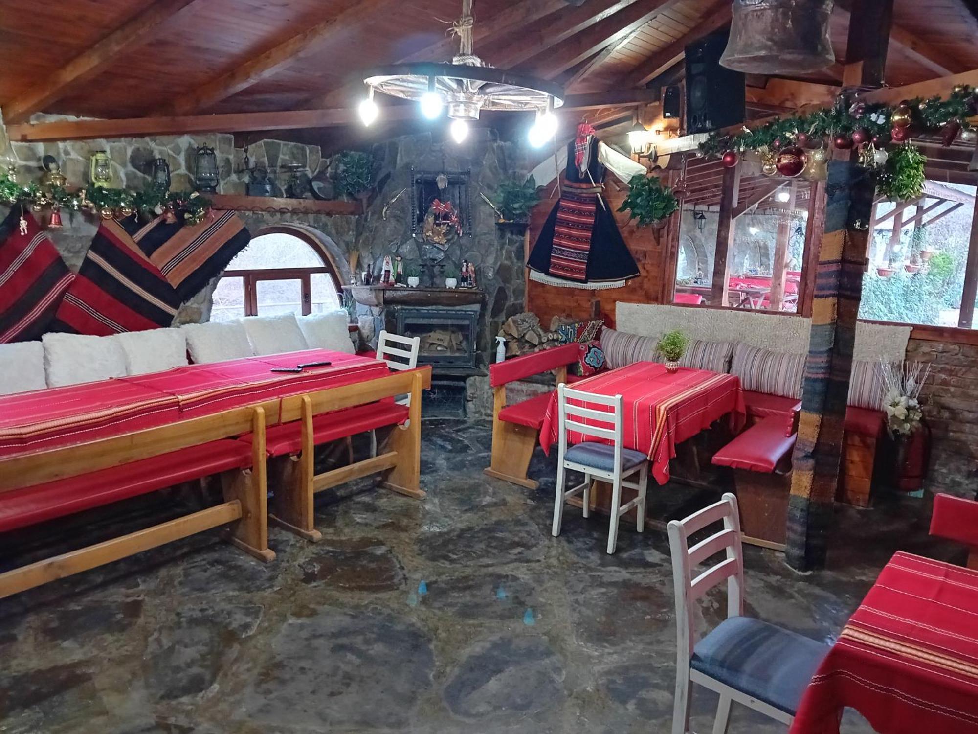 Къща За Гости "Там Край Реката " Slivek Esterno foto