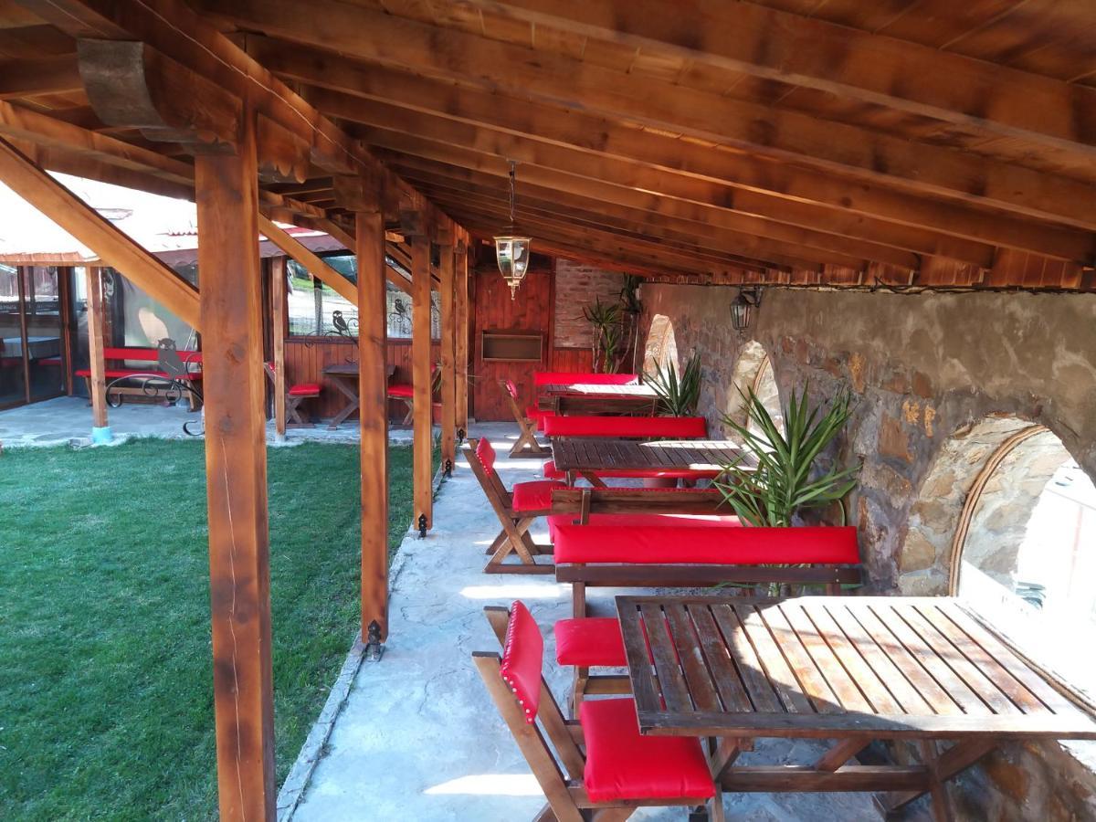 Къща За Гости "Там Край Реката " Slivek Esterno foto